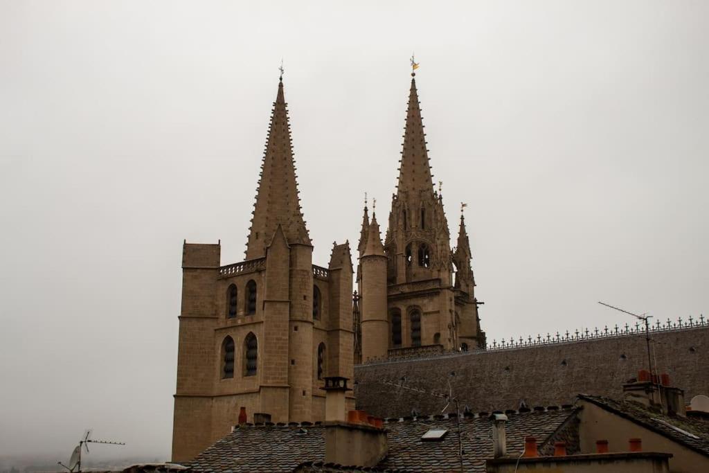 Le Fontaine - Hyper Centre - Vue Cathedrale - Wifi Apartment Mende Exterior foto